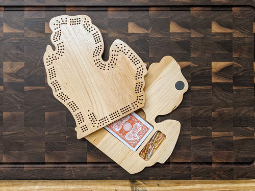 Michigan (Lower Peninsula) State MI Travel Cribbage Board, Storage Inside!, Includes Cards and Pegs!