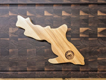 Load image into Gallery viewer, Michigan Upper Peninsula State MI Travel Cribbage Board, Storage Inside!, Includes Cards and Pegs!