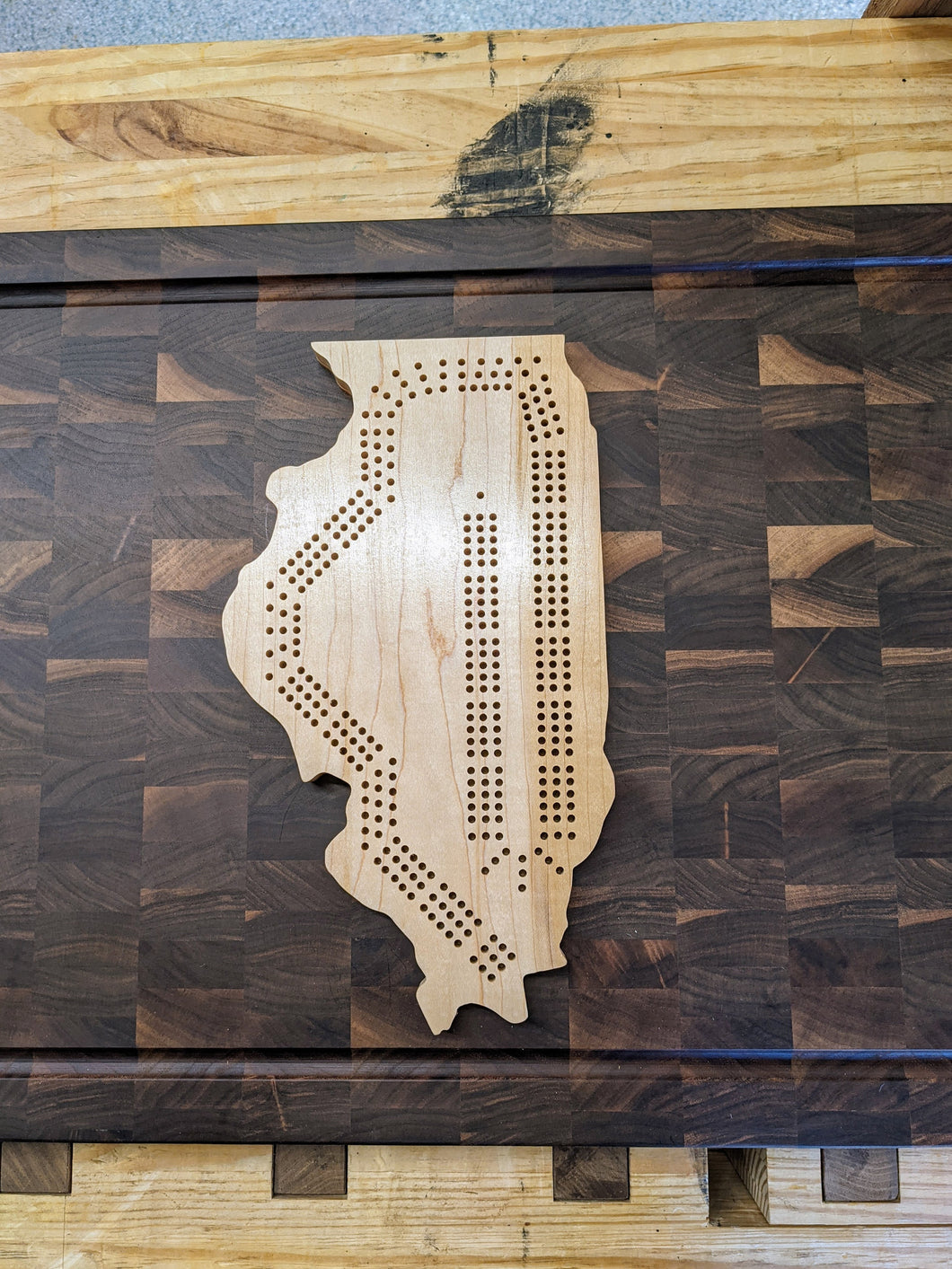 Illinois State IL Cribbage Board, Includes Pegs!