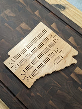 Load image into Gallery viewer, Arkansas State AR Cribbage Board, Includes Pegs!