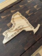 Load image into Gallery viewer, New York State NY Cribbage Board, Includes Pegs!