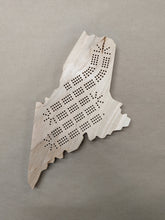 Load image into Gallery viewer, Maine State ME Cribbage Board, Includes Pegs!
